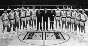 Los 10 mejores equipos en la historia del basquetbol en la FIBA y la NBA por viva basquet