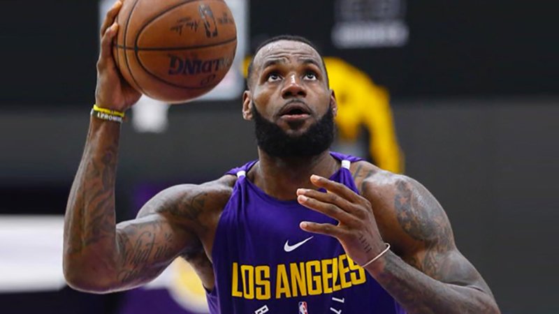 LeBron James y los Lakers se roban la atención en TV