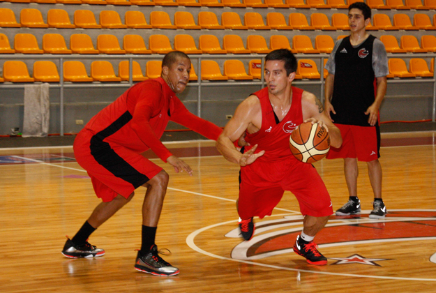 Halcones Rojos en viva basquet