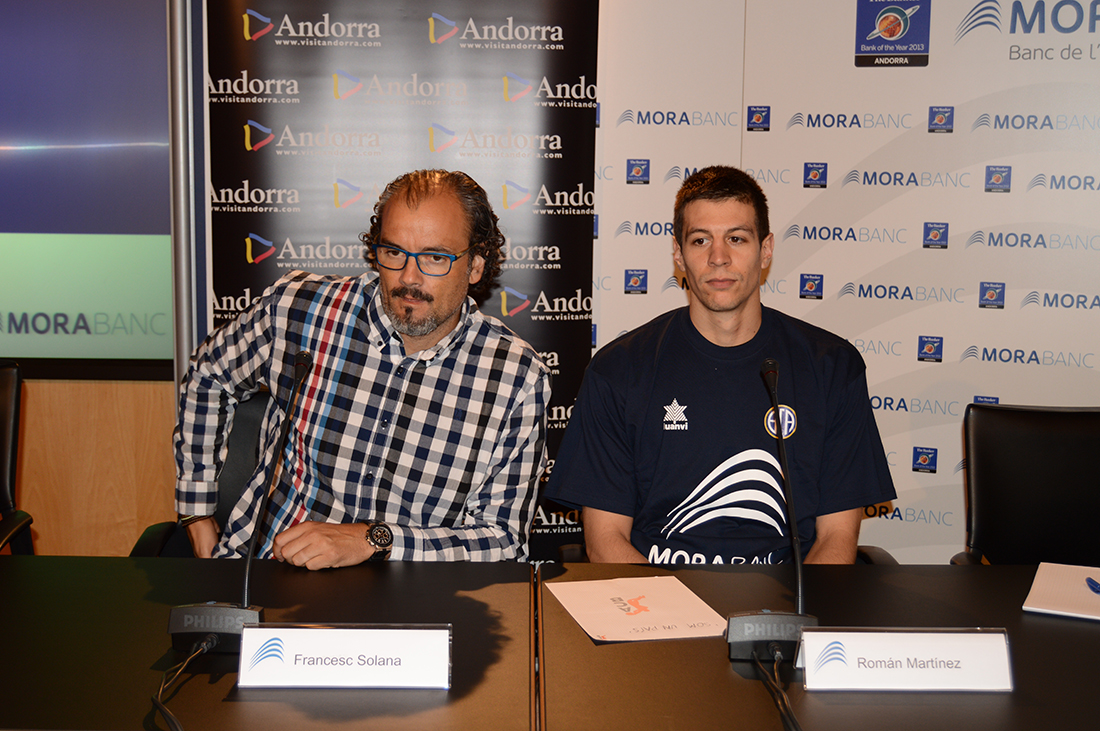 Andorra presenta a Román Martínez en viva basquet