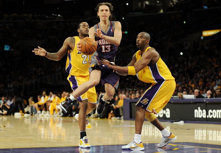 Phoenix Suns v Los Angeles Lakers, Game 1