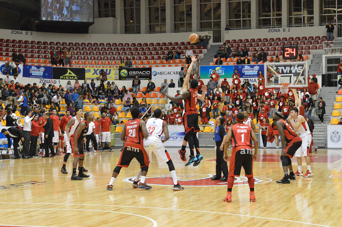Los  Halcones Rojos ganan y viajan a Argentina por viva basquet