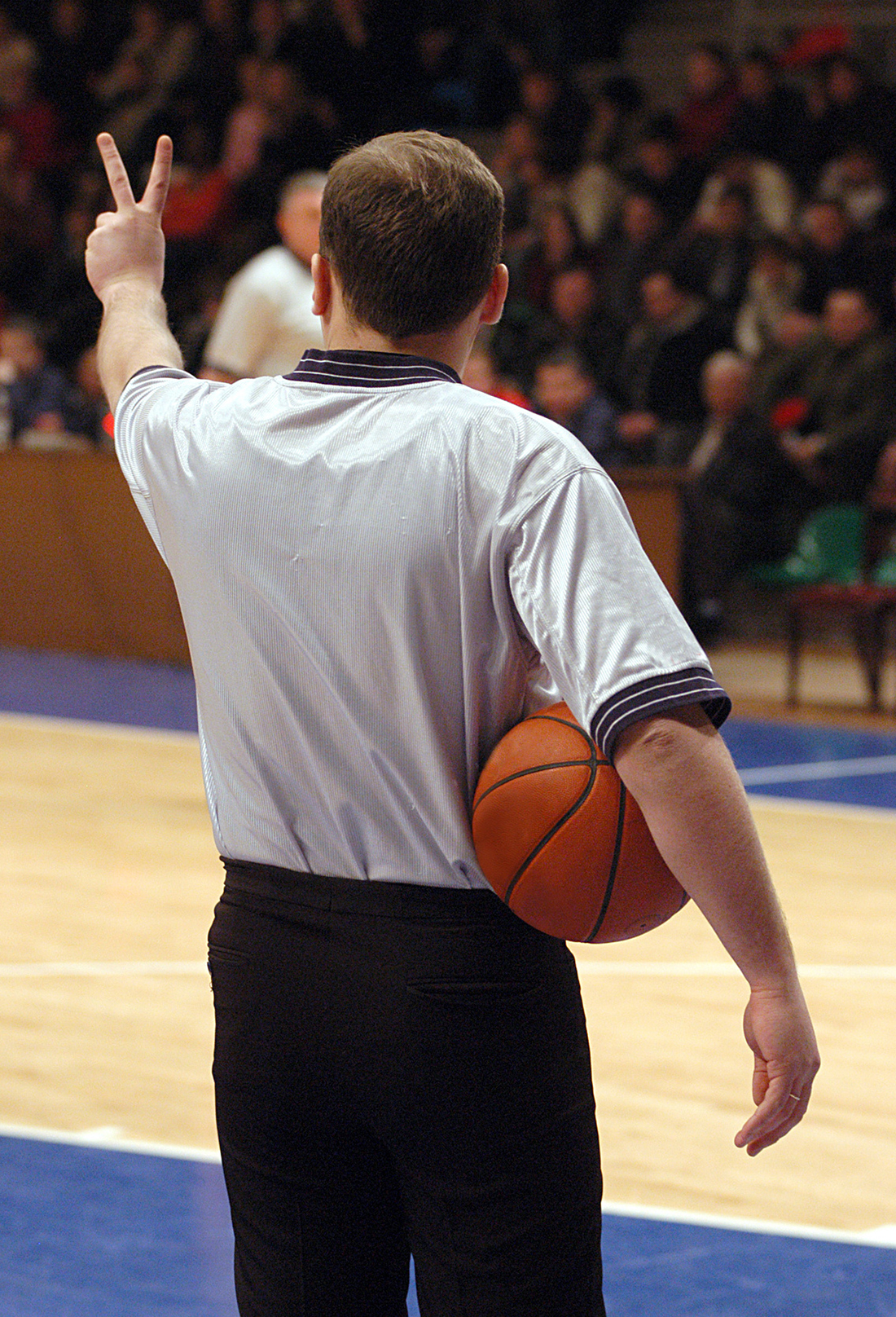 Lo que debes de tener en cuenta si eres o quieres ser árbitro de basquet. |  Viva Basquet