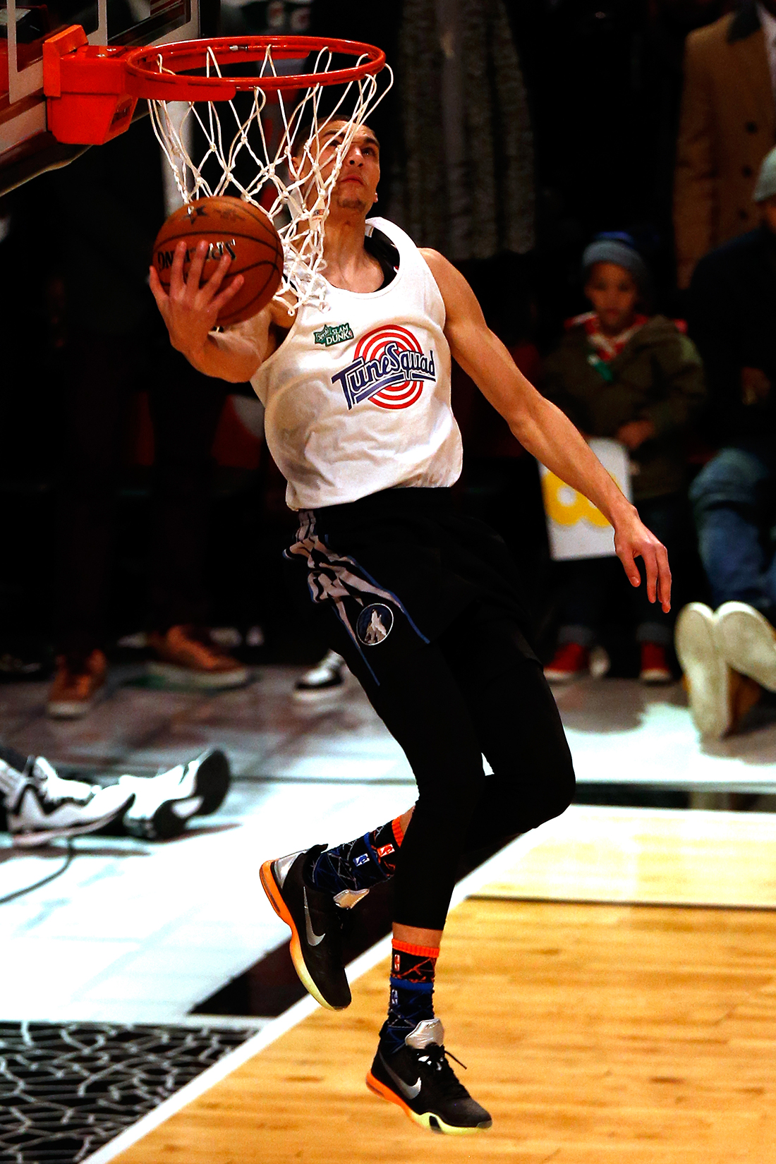 Zach LaVine hace magia en el Slam Dunk Contest por viva basquet