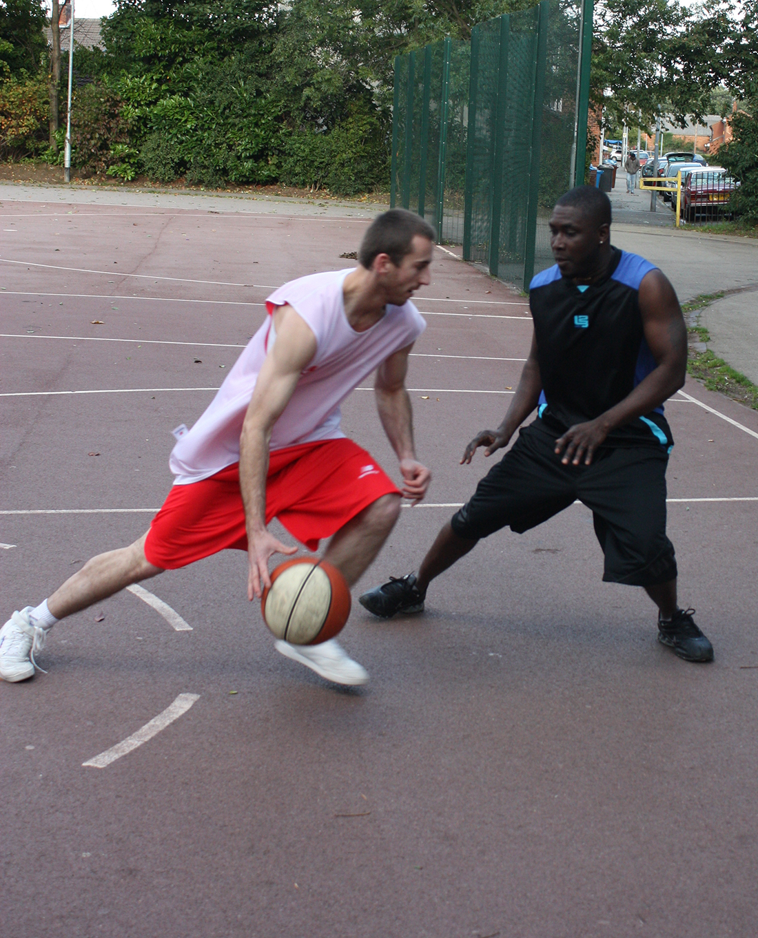 Tips para bajar la grasa corporal utilizando el basquetbol por viva basquet