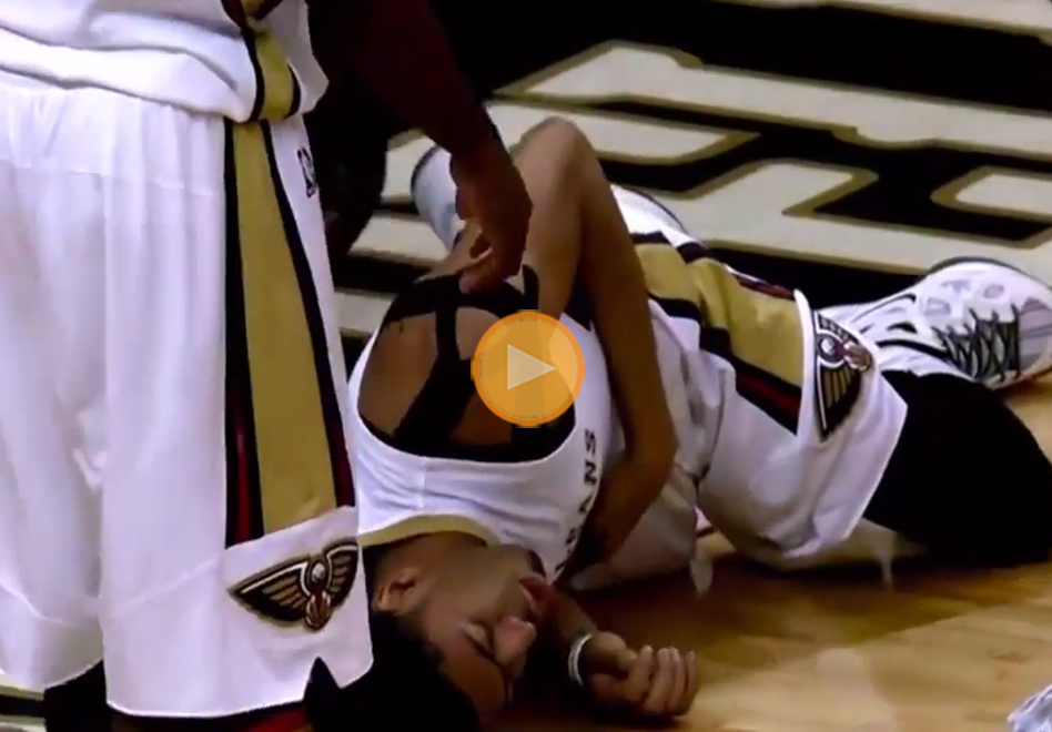 Alarma en New Orleans, Anthony Davis se lesiona por viva basquet
