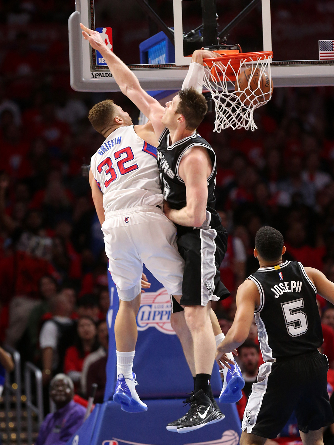 Los vuelos de Blake Griffin contra Spurs por viva basquet