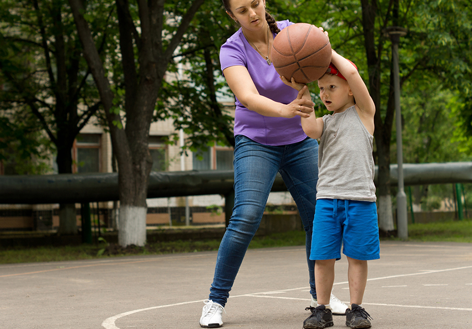 Entrenamiento de basquetbol para niños por vivabasquet.com