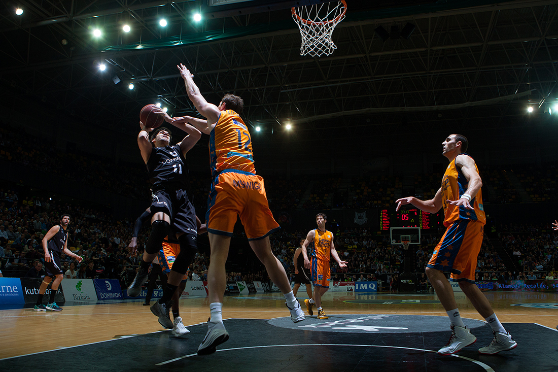 Arrancaron los playoffs en la Liga Endesa por viva basquet