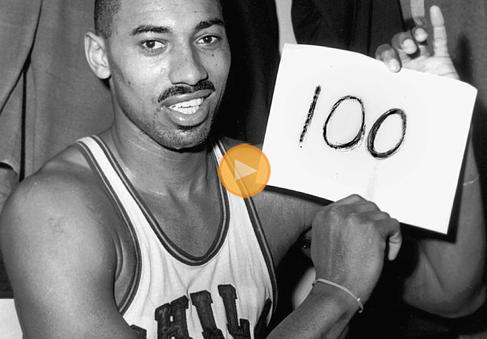 Wilt Chamberlain es el jugador que más récords tiene en la NBA por viva basquet