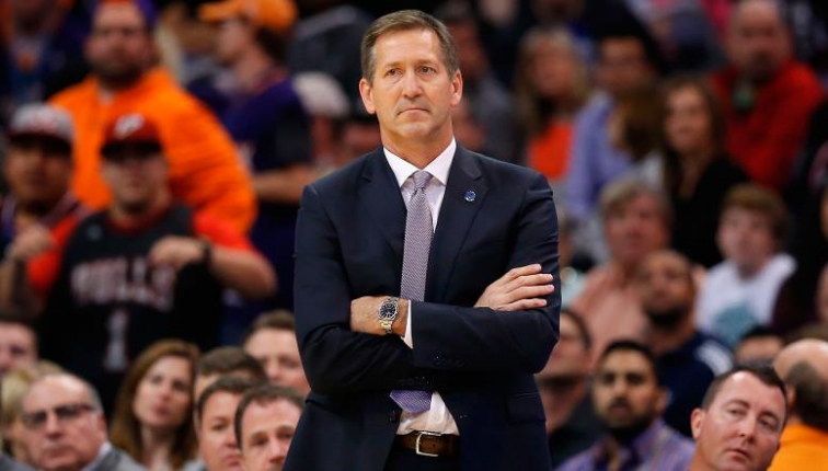 Suns se quedan sin coach, Jeff Hornacek fue despedido.
