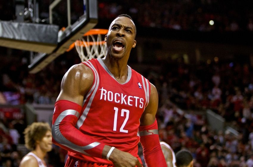 LE BUSCAN EQUIPO A DWIGHT HOWARD