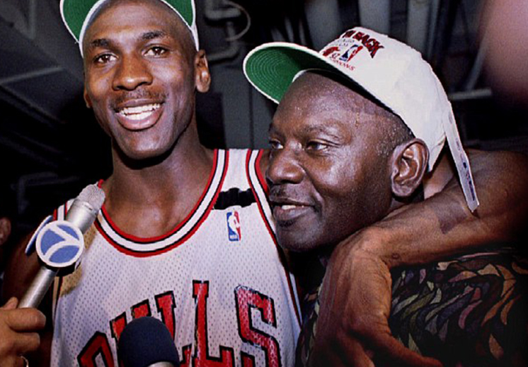 Michael Jordan y su Su padre James R. Jordan.