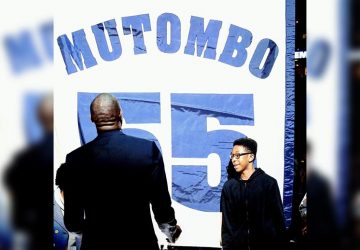 Denver retira el jersey de Dikembe Mutombo