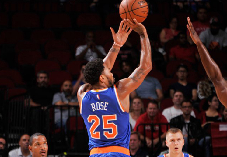 Derrick Rose inició con una derrota su etapa en los Knicks