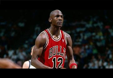 El célebre jersey 12 de Michael Jordan