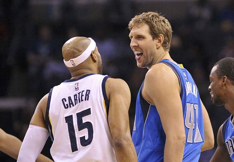 Dirk Nowitzki y Vince Carter van por más historia en la NBA