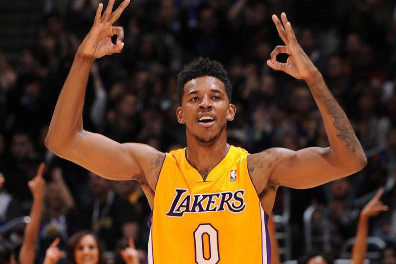 Los Warriors firmaron a Nick Young