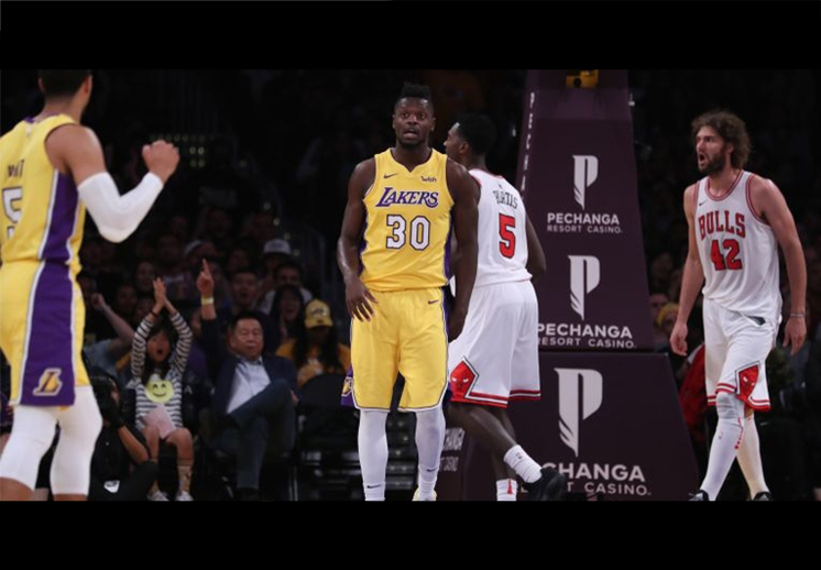 Los Lakers arañan la postemporada
