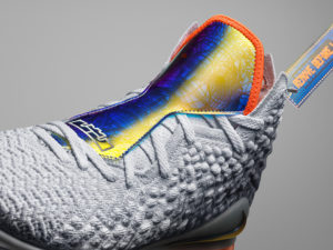 LeBron James estrena tenis 3 | Viva Basquet