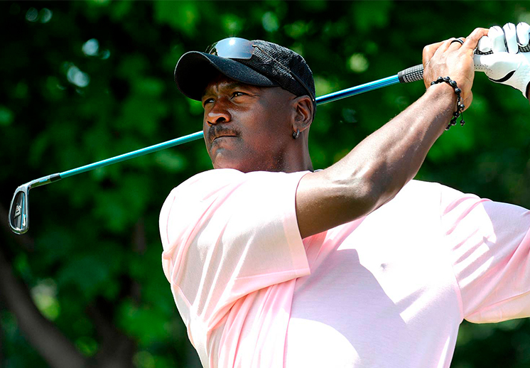 Michael Jordan inauguró su exclusivo campo de golf