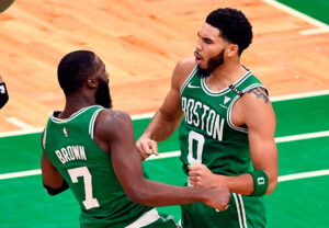 Los Celtics se quedan sin sus estrellas