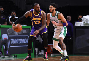 Los Lakers sacaron un triunfo agónico frente a los Celtics