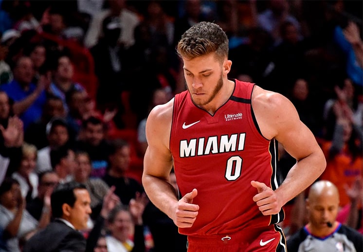 Meyers Leonard separado del Miami Heat por insulto antisemita