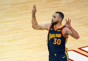 ¿Seguirá Stephen Curry con los Warriors?