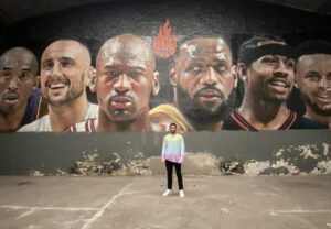 Estrellas de la NBA en gigantesco mural