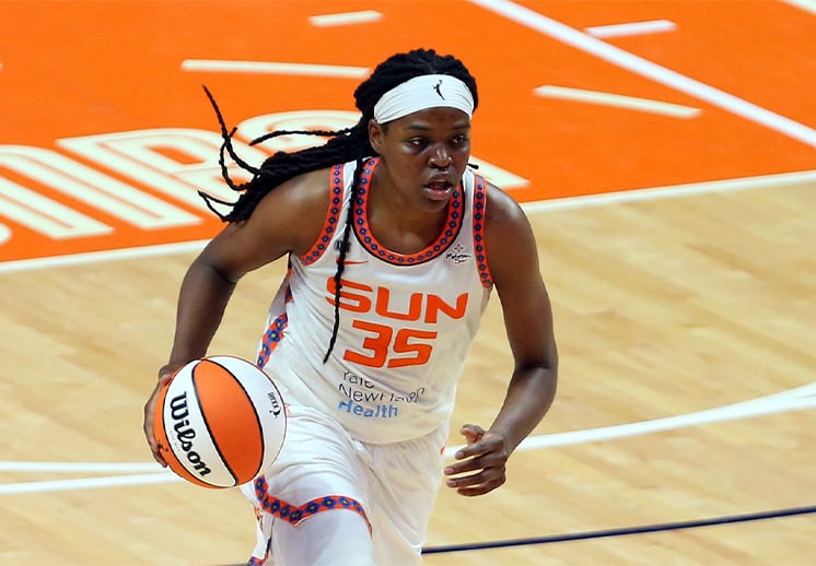 Jonquel Jones elegida como las Más Valiosa de la WNBA