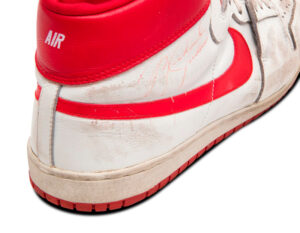 Los Nike Air Ship usados por Michael Jordan buscan comprador 2