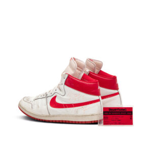 Los Nike Air Ship usados por Michael Jordan buscan comprador 1