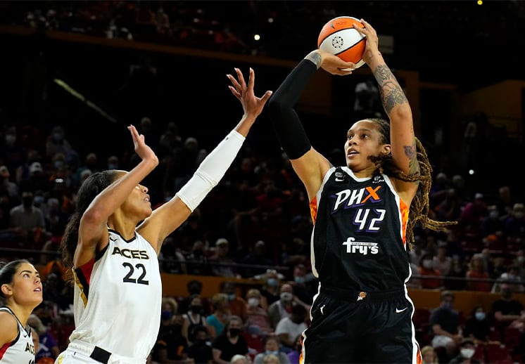 Chicago y Phoenix a un paso de las Finales de la WNBA