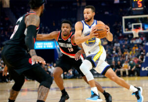 Con Stephen Curry encendido, los Warriors terminan invictos la pretemporada en la NBA