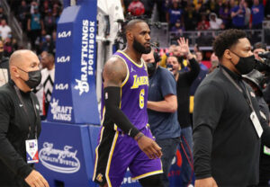 La NBA anuncia los castigos para LeBron James y Isaiah Stewart