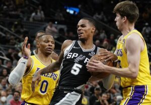 Lakers o Spurs… ¿Quién se queda sin playoffs en la NBA?