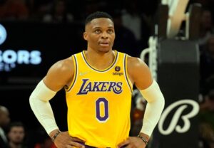 Russell Westbrook seguirá con Lakers