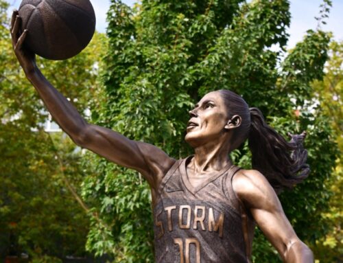 Seattle Storm presenta la estatua de Sue Bird